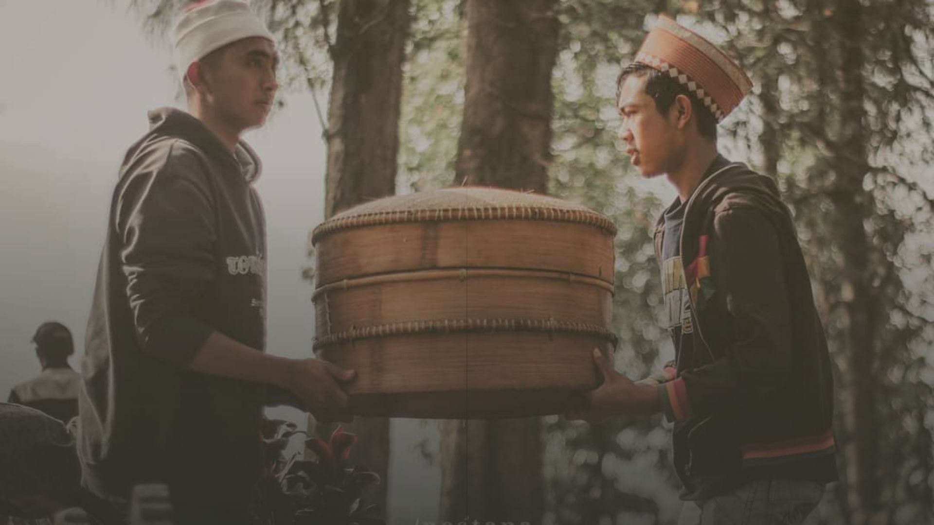 Membincang Kenduren Membincang Kenduren