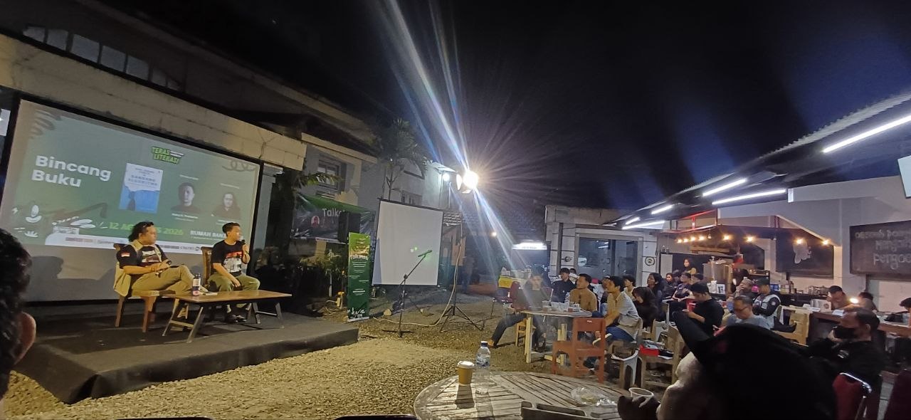 Ruang Publik ke Kandang Alogaritma